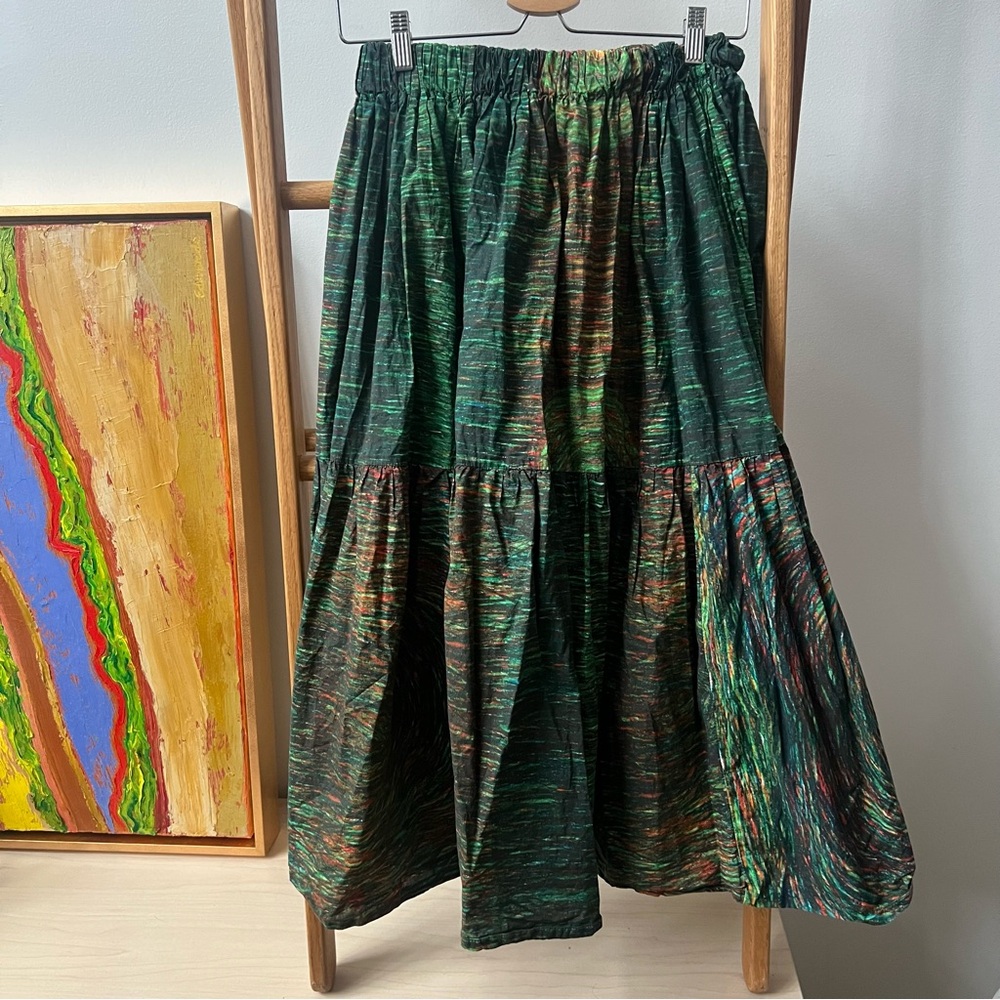 ANNTIAN Unique Designer Multicolor Green Hue Skirt